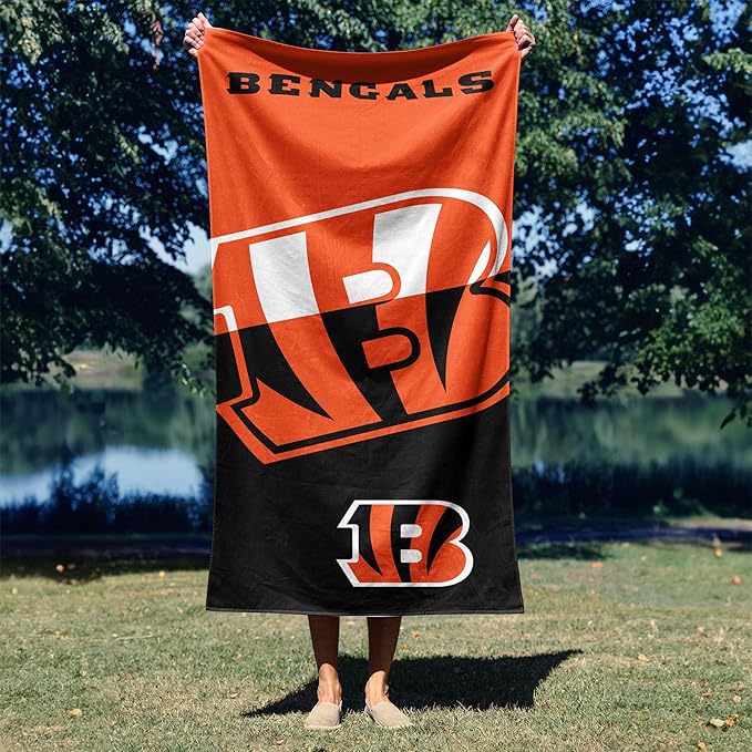 Northwest NFL Oversized Microfiber Beach Towel, 60 x 70 Inches – Quick Dry, Sand Resistant, Lightweight, Highly Absorbent, Shibori Design