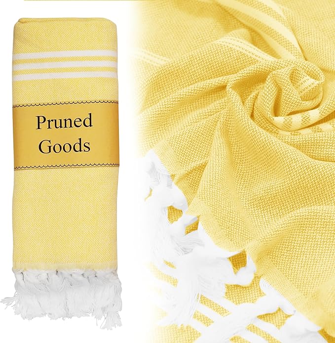 Turkish Beach Towel with Hidden Zipper Pocket 100% Cotton Oversized 72 x 37 Inches Quick Dry Sand Free Lightweight Compact for Beach, Pool, Travel, Bath, and Yoga (Light Yellow)