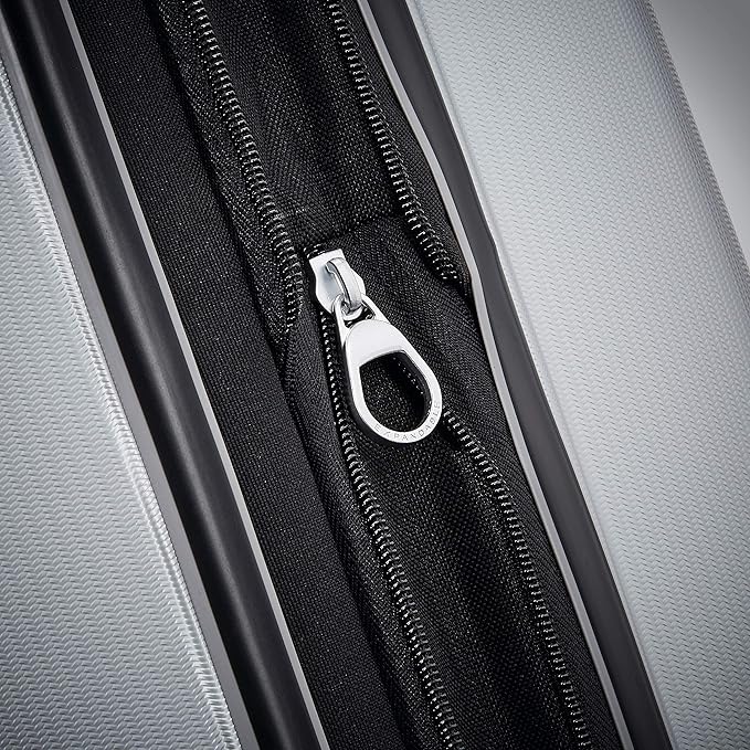 Samsonite Winfield 3 DLX Hardside Expandable Luggage with Spinners, Silver, Checked-Medium 25-Inch