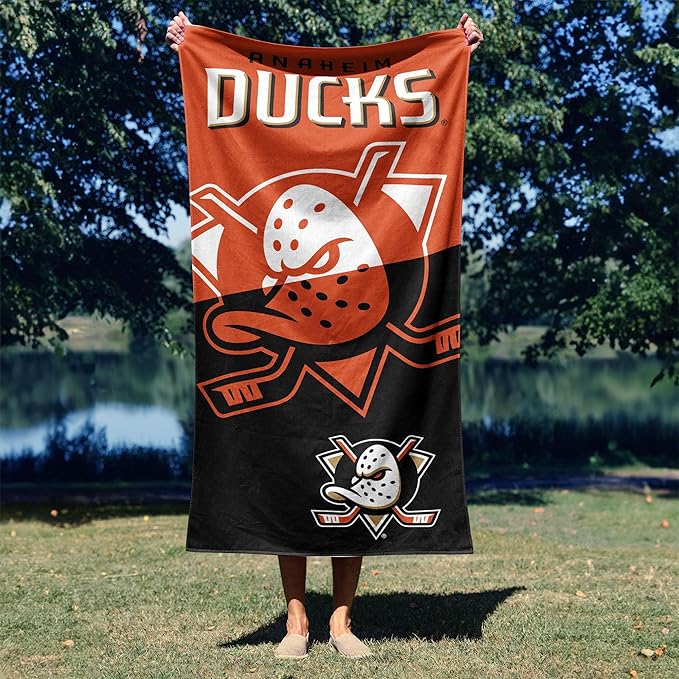 Northwest NHL Unisex-Adult Microfiber Beach Towel