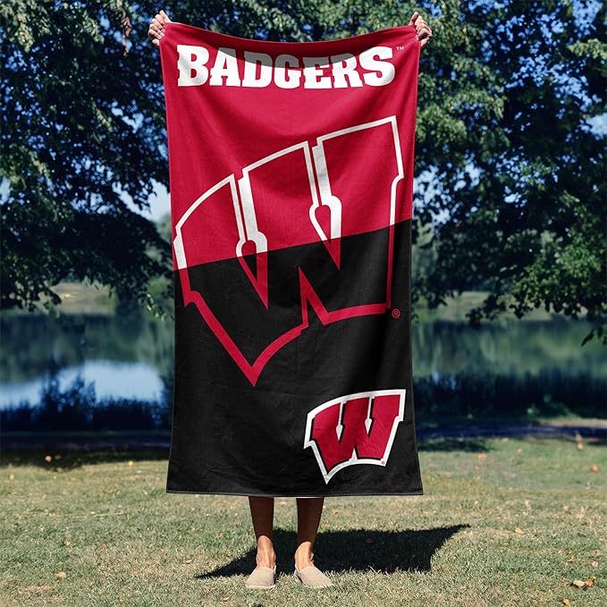 Northwest NCAA Unisex-Adult Microfiber Beach Towel