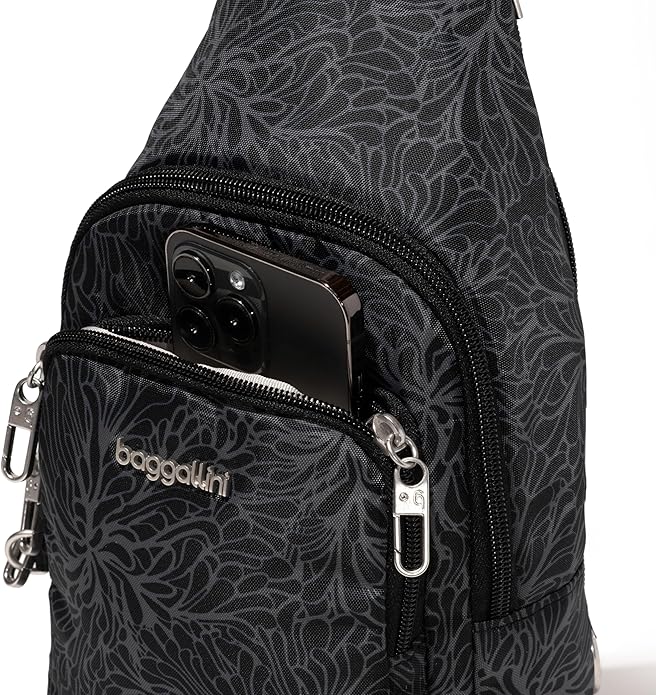 Baggallini womens Securtex Anti-theft Daytripper Sling