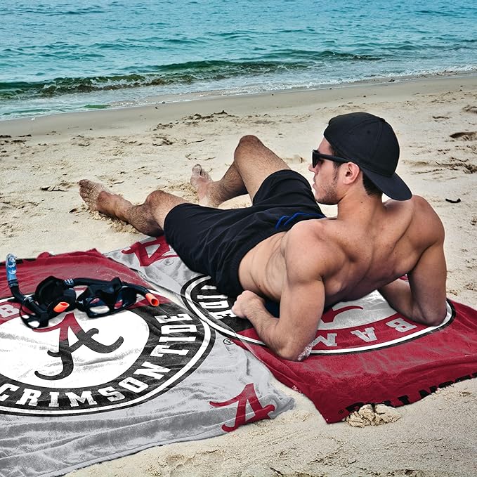 Northwest NCAA Unisex-Adult Microfiber Beach Towel