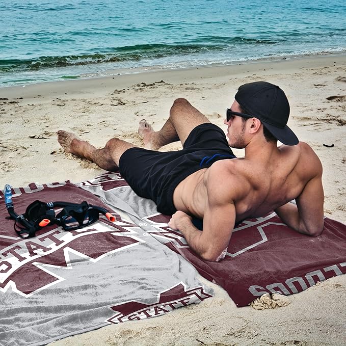 Northwest NCAA Unisex-Adult Microfiber Beach Towel