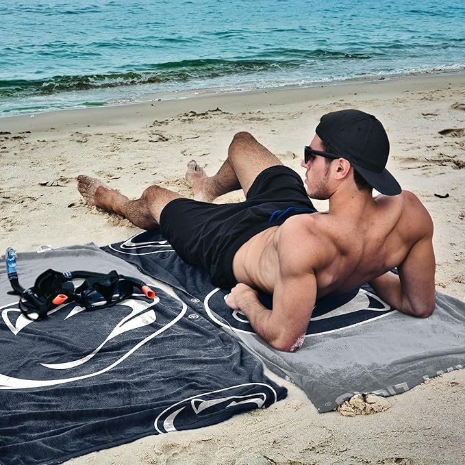 Northwest NCAA Unisex-Adult Microfiber Beach Towel