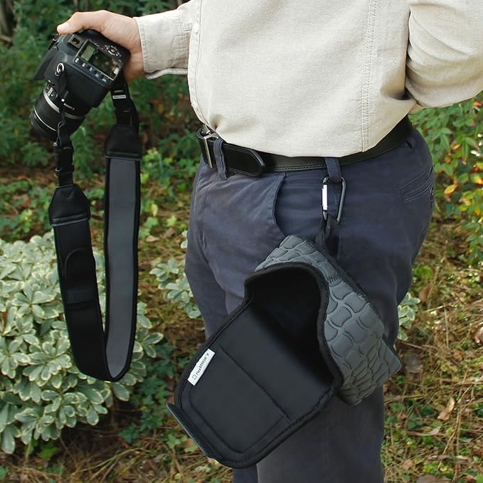 USA Gear Camera Sleeve (Medium) for Compact SLRs Compatible with Canon EOS R100 Nikon Z30 Sony ZV-E10, and more - Padded Neoprene DSLR Case with Zipper Accessory Pocket & Belt Loop (Deluxe Gray)