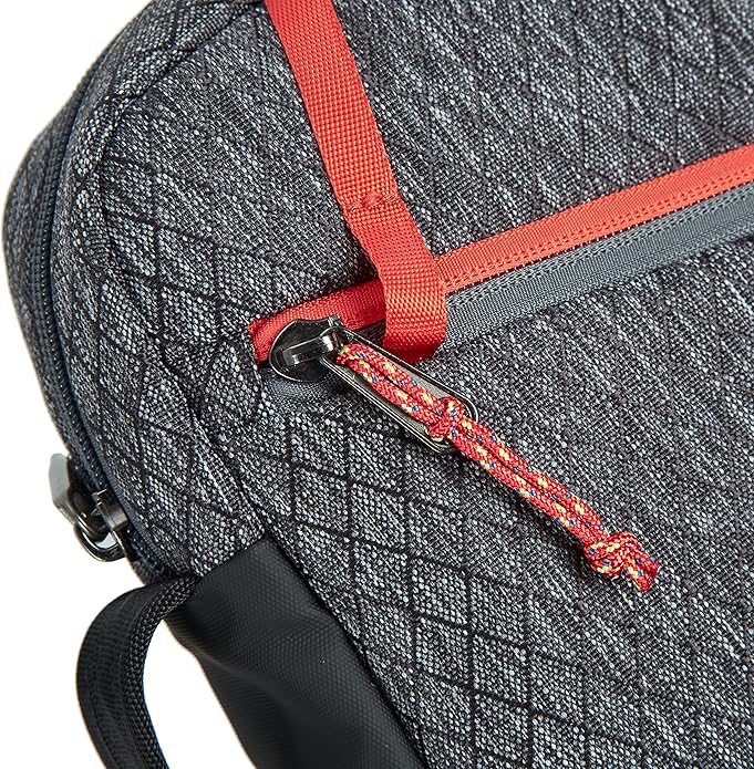 Travelon Anti-Theft Greenlander Small Crossbody